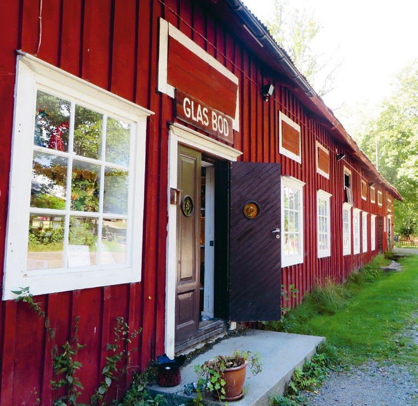 4. Packboden Den gamla packboden inreddes som försäljningslokal för studioglashyttans glas på 1980-talet.