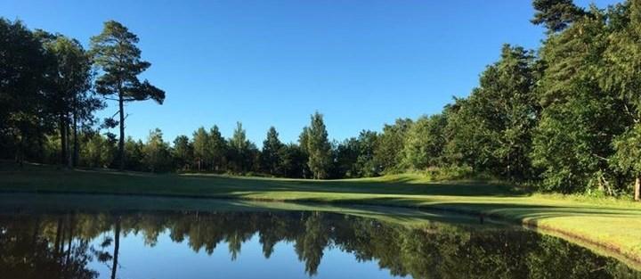 utslaget VARBERGS INFORMATION TILL MEDLEMMARNA I VARBERGS GOLFKLUBB NUMMER TVÅ 2018 Hej! Här kommer några rader från mig som ny verksamhetschef på klubben.