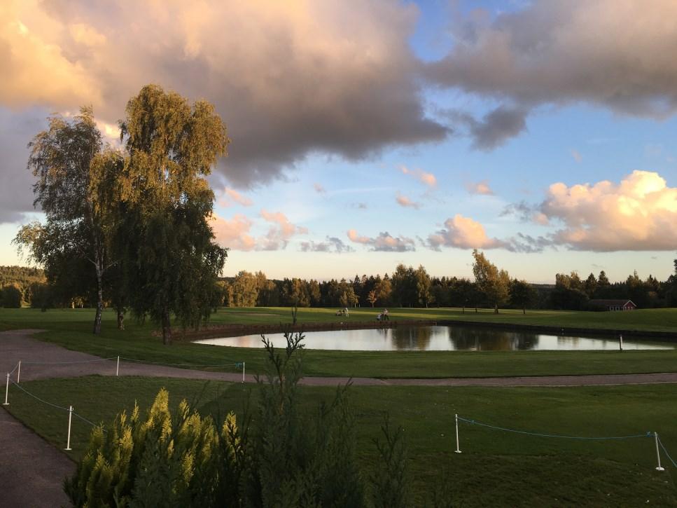 Vi har även anordnat en par-tävling med COOP som sponsor. Efter spel samlades vi för en kvällsmacka och kaffe då prisutdelningen gick av stapeln.