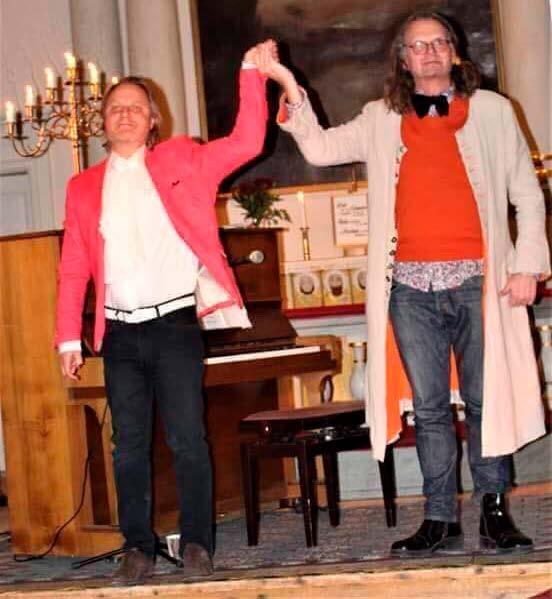 Min pappa kunde också spela piano Musikföreställning med musikern och kompositören Stefan Nilsson och skådespelaren Mikael Rahm Vinbergs kyrka tors 31 aug kl 19:00 Entré: 100kr.