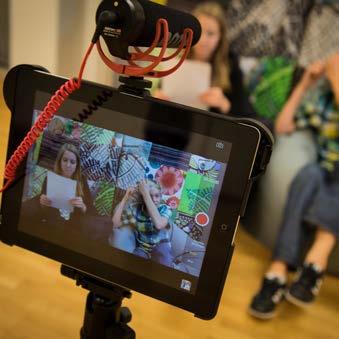 10: Dialog exempel, erfarenheter och lärdomar Tanja Mangalanayagam, Skånes Dansteater Skånes Dansteater har länge arbetat aktivt med att vidga föreställningen om vem som får ta plats på scenen och