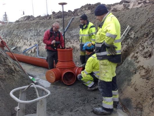 Brunnar Nedstigningsbrunnar, tillsynsbrunnar, rensbrunnar används för inspektion, kontroll och rensning av anslutande självfallsledningar för spill- och dagvatten.