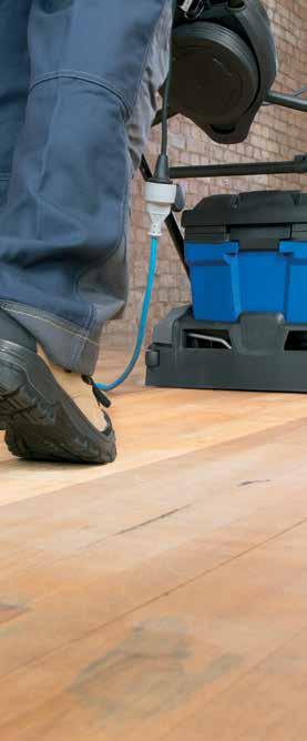 Oavsett om det är en stor flygplats eller en bostad hittar vi svaret på hur golvet bör behandlas i skicket på golvytan och vilken typ av golv det är.