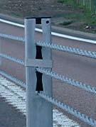Mittbarriärer 4.5.2 Cable safety system CASS CASS är ett nytt system som är konstruerat och utvecklat med hänsyn till brister hos existerande system.
