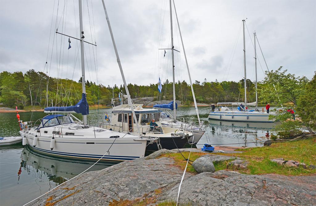 Priser (ungdom under 25 år - inom parentes) 300 (159) kr/dygn, 750 (300) kr/helg, 1000 (400) kr/sö-fr,1750 (400)kr sö-fr För bokning och mer information Se rubriken IF-båtarna på hemsidan