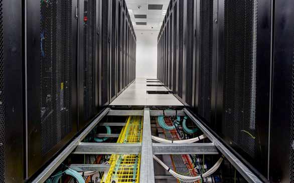 Iso Floor för datorhallar Det självklara valet till alla datacenter Bergviks Iso Floor är marknadens starkaste och mest flexibla installationsgolv.