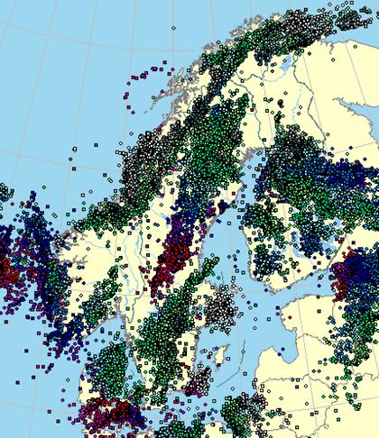 Blixtlokalisering Bilden visar registrerade blixtar i Norden under 24 timmar den 22 juli 2003. Färgerna visar registreringstidpunkt.