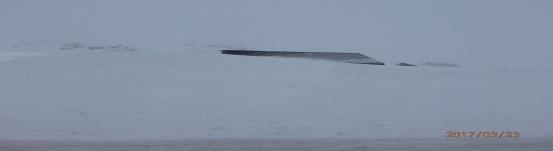 över havet.