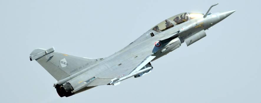 Indisk upphandling av Rafale från Dassault (Frankrike) Upphandlingen av ett nytt multirollflygplan - Medium Multi-Role Combat Aircraft (MMRCA) - är den värdemässigt största försvarsaffären någonsin i