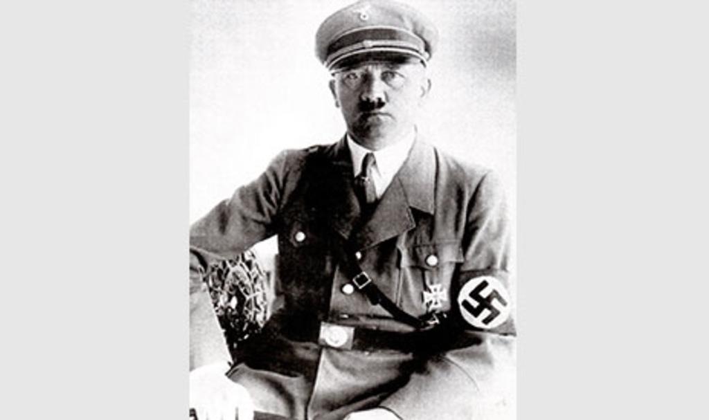 Hitler gör ett kuppförsök Efter ett misslyckat kuppförsök i München 1923, dömdes Hitler till fem års fängelse. Hitler behövde bara sitta nio månader av sitt straff.