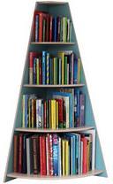 BARNENS BIBLIOTEK Small Design Kids Bookcase Blå Plywood med högtryckslaminat 600 1 400 600 680307-48 10 795 Small Design Kids Bookcase Röd Plywood med högtryckslaminat 600 1 400