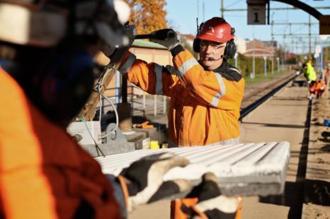 Kvartalsrapport Q1, januari-mars 2011 Vi ska fortsätta vara duktiga, energirika och eljest men bli mer lönsamma!