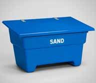 Sandbehållarna finns i fyra olika storlekar och används framförallt vid entréer och offentliga platser för att lätt kunna strö ut sand vid halka.