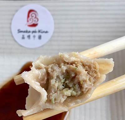 Tag med din lunch eller avnjut din mål<d hos oss i bu<ken. Varje fredag Har vi sushi. Ring gärna och förbeställ.