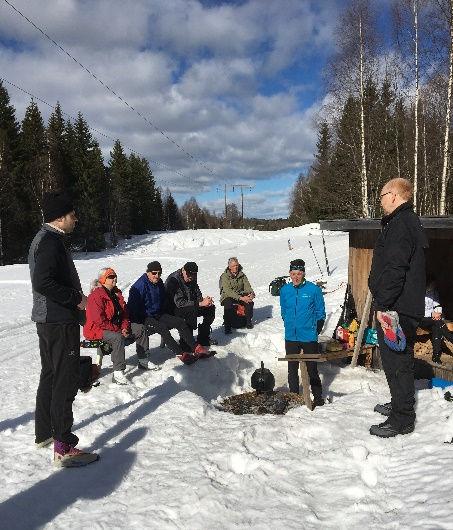 Är det fortfarande snö kvar så det är oframkomligt där så har vi reservplan.