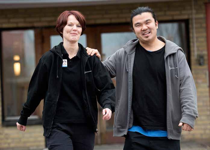 NÄMNDERNAS BERÄTTELSER Foto: Jerry Lövberg Individ- och familjeomsorgen (IFO) Inom individ- och familjeomsorg genomfördes ett antal utbildningar enligt fastställd plan för kunskapsutveckling inom