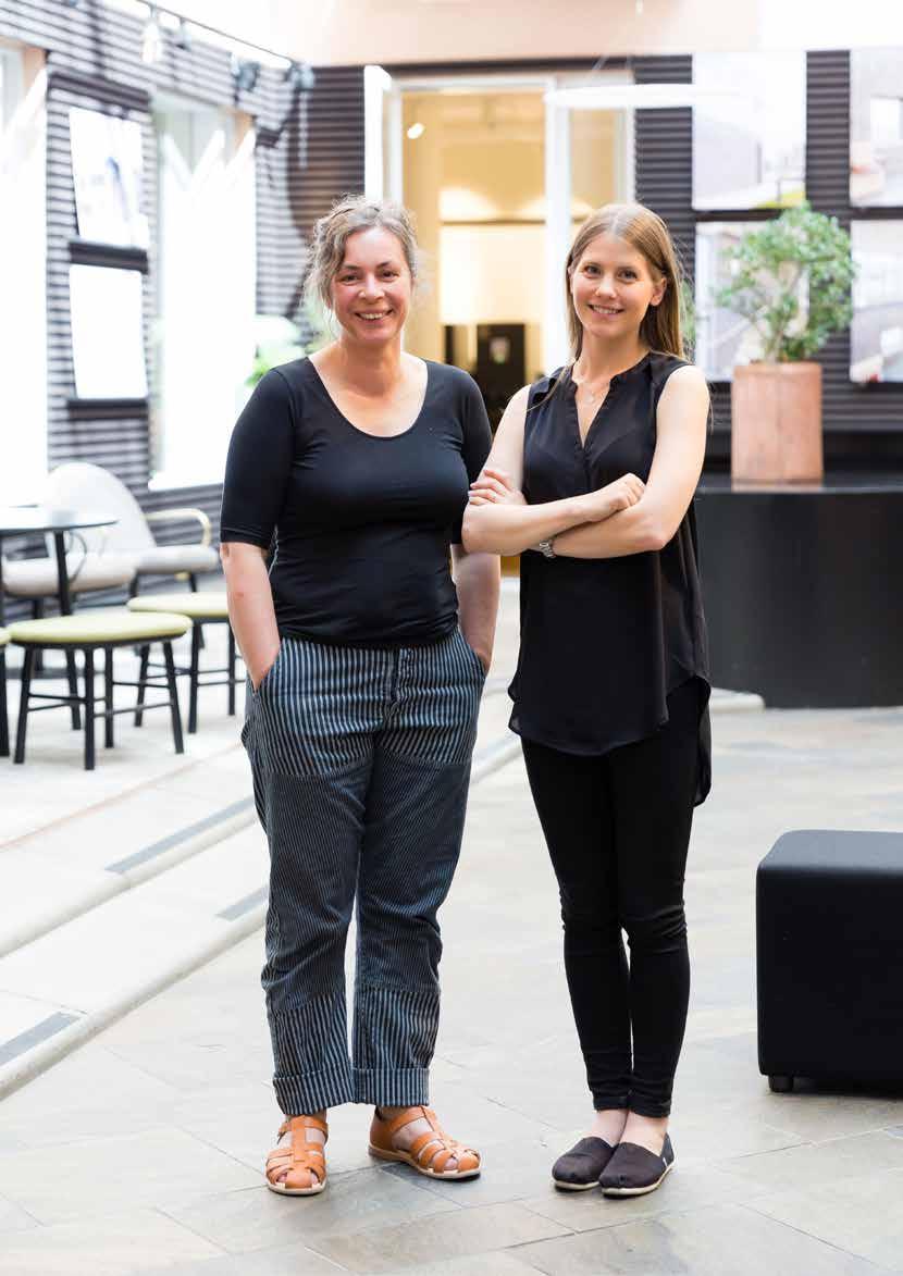 just, luftigt och grönt i viberg Åsa skergren och aria Hult på White arkitekter har ritat projektet som innehåller både 7 stycken lamellhus, ett punkthus och 19 stycken radhus.