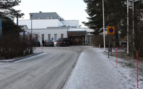9 På följande sidor presenteras kort hälso- och sjukvårdens enheter. Hälso-och sjukvården tar emot studerande på praktik/ inlärning i arbetet.