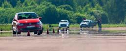 Och för lågt tryck sliter bara ut däcken i förtid. Bil Varvtid Audi A1 1.05,8 Citroën DS3 1.05,8 Mini Cooper S 1.05,5 VW Polo GTI 1.06,4 Renault Clio R.S. var snabbast på Mittsverigebanan när vi körde lilla GTI-klassen i nummer 18/2007.