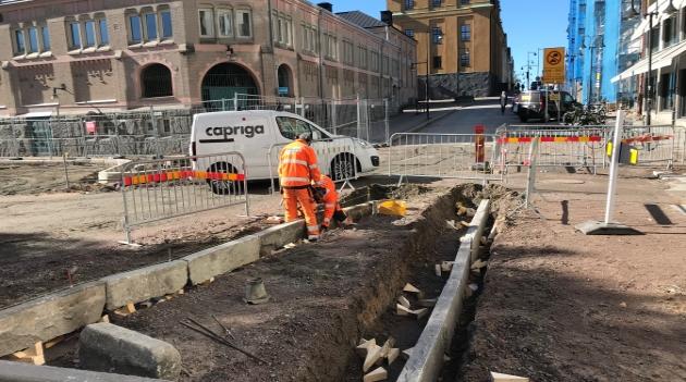 När gatan öppnas igen omkring oktober kommer biltrafiken att vara enkelriktad från Östra Torggatan och Södra Kyrkogatan i riktning mot Eneströmsgatan, och längs den södra sidan kommer