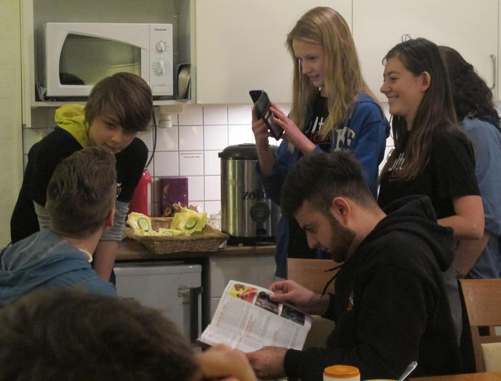SYNLIGGÖRA ARRANGEMANGET PÅ SKOLAN, KULTURSKOLAN ELLER I SIN KOMMUN affischer. Överväg vilken åldersgrupp som ska se arrangemanget - kan de läsa och vad tilltalar dem?