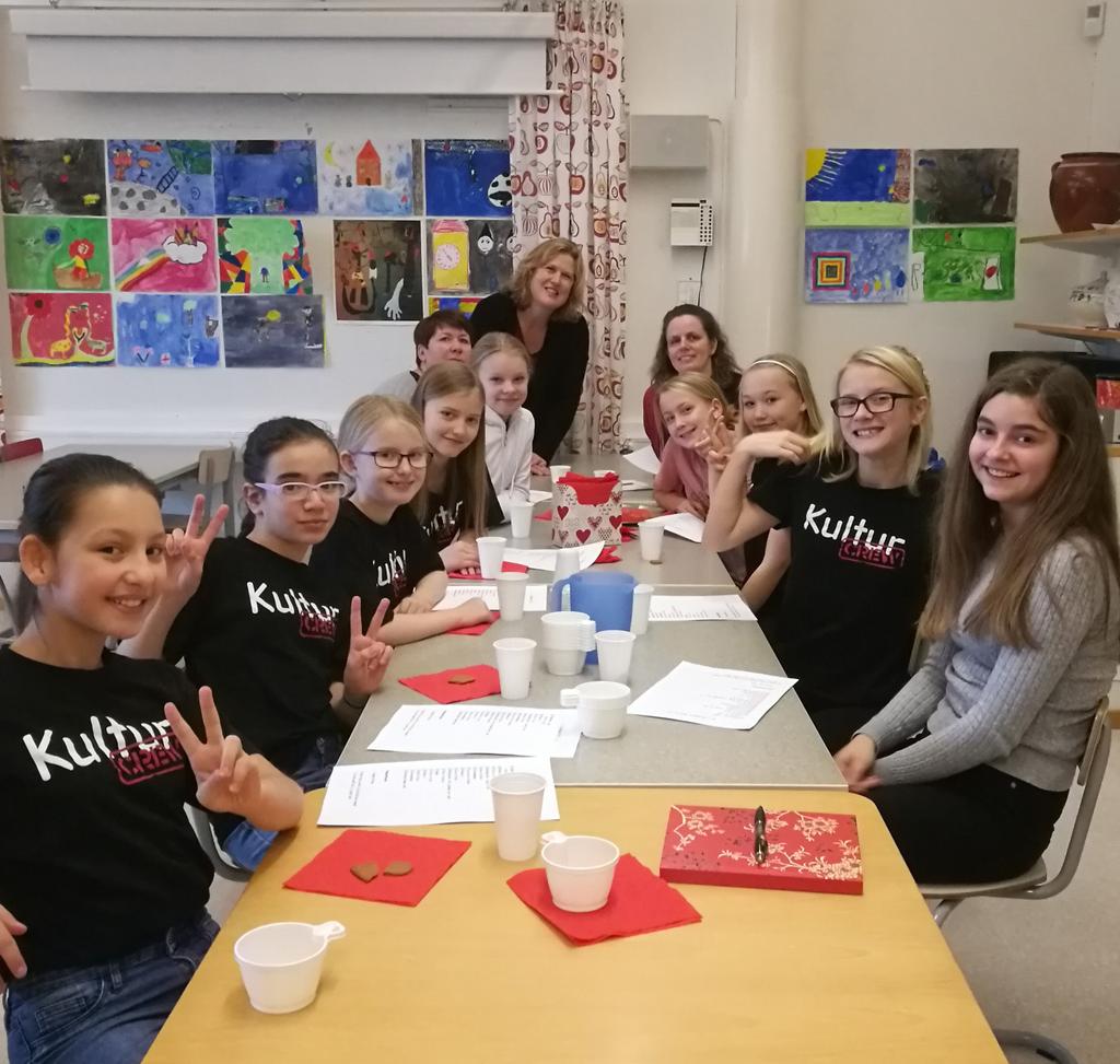 KULTURCREW Bakgrund till projektet Hur bidrar vi till att unga blir mer delaktiga och involverade i kulturupplevelser?