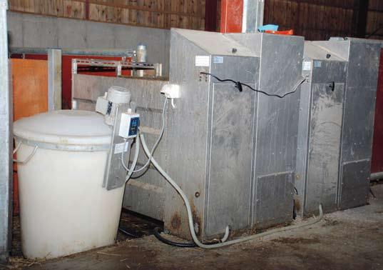 Därefter används mjölkpumpen till att cirkulera diskvattnet.