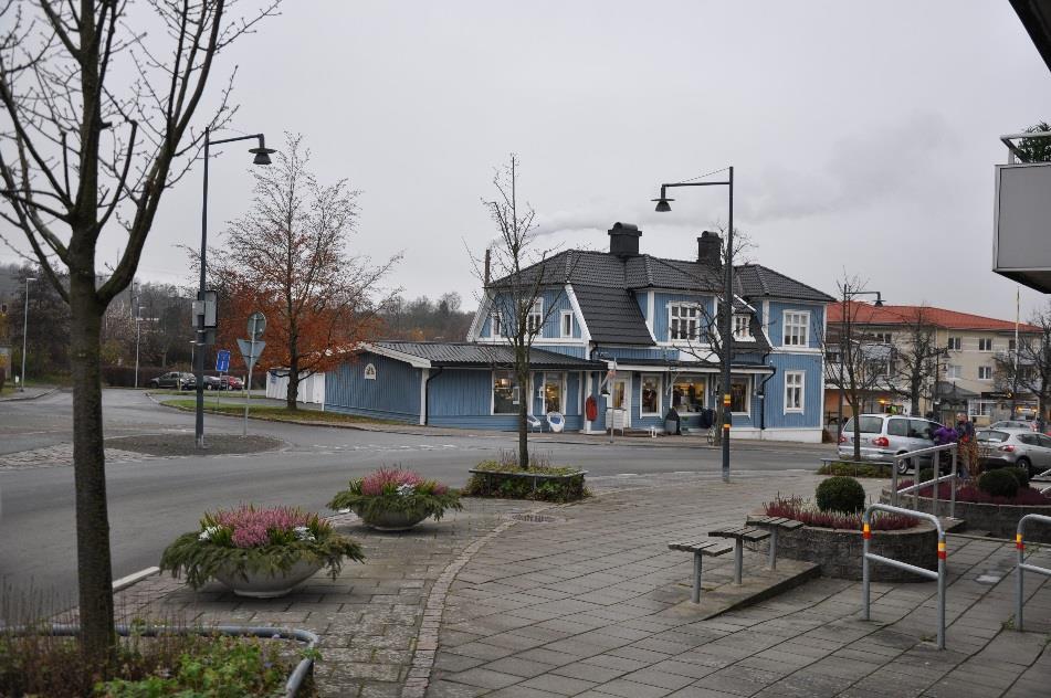 Fristående byggnad och lång