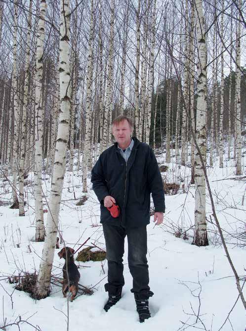 7 Stefan Selén är ny i revirets styrelse Text: Torolf Finnbäck Stefan har suttit med i revirets fullmäktige sedan 2005. Från och med januari 2015 är han med i revirets styrelse.