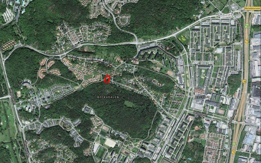Området avgränsas i söder av Skårsbergets naturområde, i väster av befintliga bostadsfastigheter, i norr av Långhagsgatan och i väster av parkmark med gc-väg utmed befintliga villatomter.