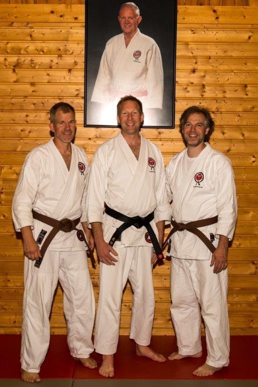 Erica Stael von Holstein, JK Seisin Halmstad nu 4 kyu, Moa Mårtensson och Ann- Sofie Bätz, JK Kano nu 3 kyu.