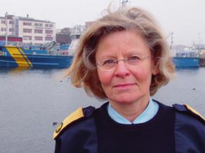 KUSTBEVAKNINGEN Generaldirektörens kommentar Kustbevakningens verksamhet spänner över flera politikområden. Verksamheten pågår året om och dygnet runt inom ett stort geografiskt område.