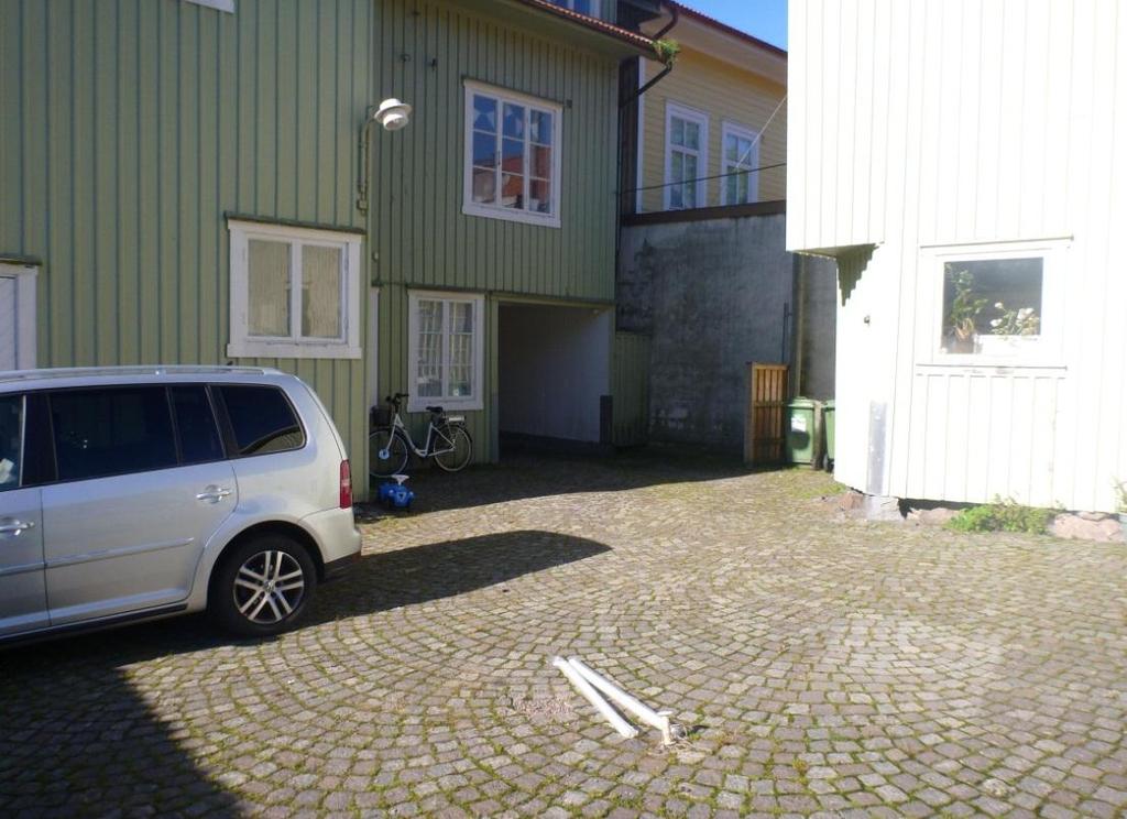 10 (14) 6 Resultat 6.1 Allmänt Analysresultat har sammanställts tillsammans med relevanta riktvärden i Bilaga 3. Rapporter från laboratoriet redovisas i Bilaga 4.