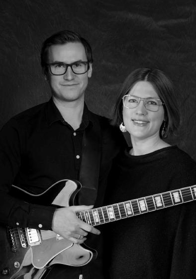 Jakob och Karolina Palmborg -Underton och efterklang Fredag 20 juli, kl 19:30, Snäckan Jakob och Karolina Palmborg bjuder på ett program med psalmer, där sång och musik får tala och ge styrka och
