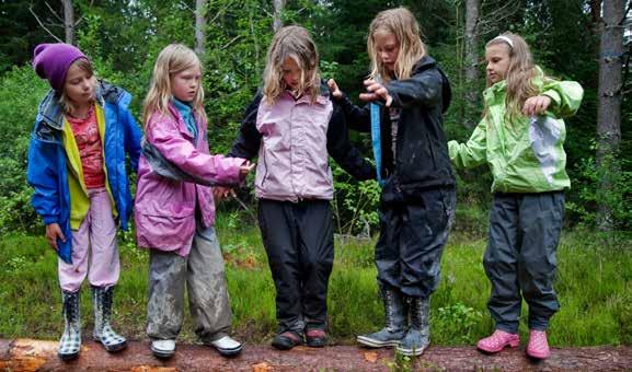 Hitta skatten När pussellösningen är gjord har patrullen instruktioner för att ta sig till den plats där skatten finns. Skatten består av en fest där ni fikar och äter tillsammans.
