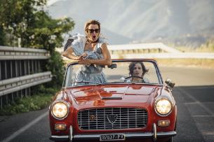 532 Med: Pierre Niney, Paula Beer VILSE I PARIS VISAS NU Regi: Dominique Abel, Fiona Gordon Land/År: Belgien, Frankrike/2016 Speltid: 1.