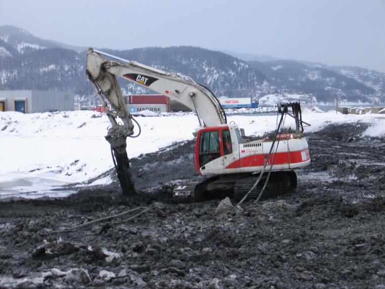 Sanering av Oskarshamns hamn Stabilisering Byggande av en CDF (Confined Disposal Facility)