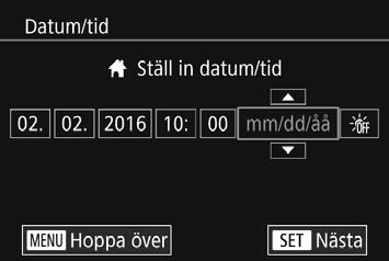 Förberedande åtgärder 6 Kontrollera kortets skrivskyddslås och sätt i minneskortet. Om minneskortet är utrustat med ett skrivskyddslås och det är i låst läge kan du inte ta några bilder.