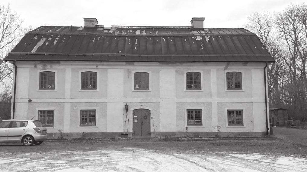 Fastighetsunderhållet är på G med takomläggning, men ekonomiskt stöd inväntas från Länsstyrelsen.