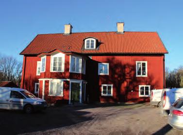 Inledning Under 2014 har installation av vattenburen värme i en av lägenheterna utförts i den f.d. Läkarbostaden, även kallad Läkarvillan, vid Strömsholms ridskola.