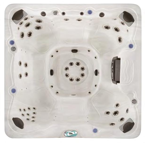 GRAND Grand är ett generöst spabad som med sina sju sittplatser låter dig ta med alla vänner ner i badet samtidigt.