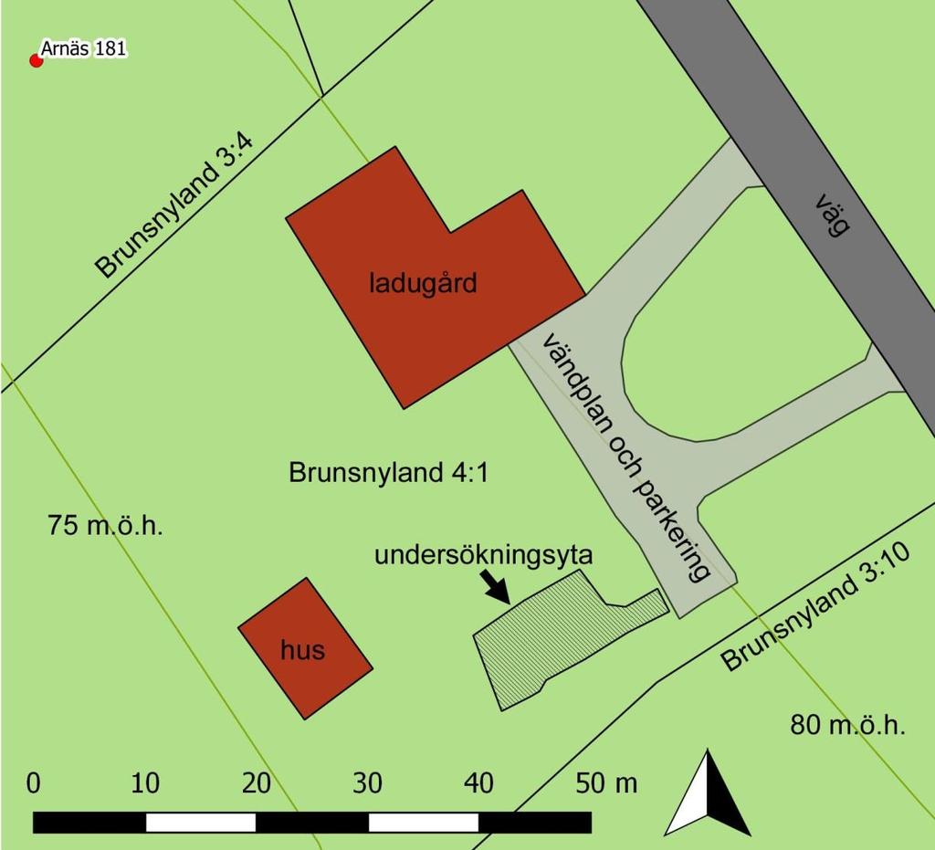 Bilaga 2. Beskrivningar och planritningar Undersökningsytan på ca 99 m 2 bestod av svag SV-sluttande tomt- och f.d. åkermark. Det överliggande matjordlagret var 30-40 cm tjockt.
