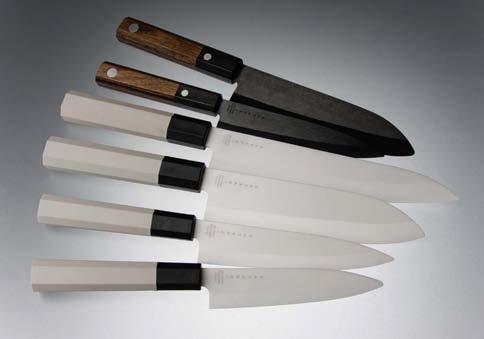 Satake Hi Tech - Knivarna som behåller skärpan! Satake Hi Tech är en ny knivserie för år 2009. Knivbladen är av Hi Tech keramik och handtagen har en traditionell japansk design.