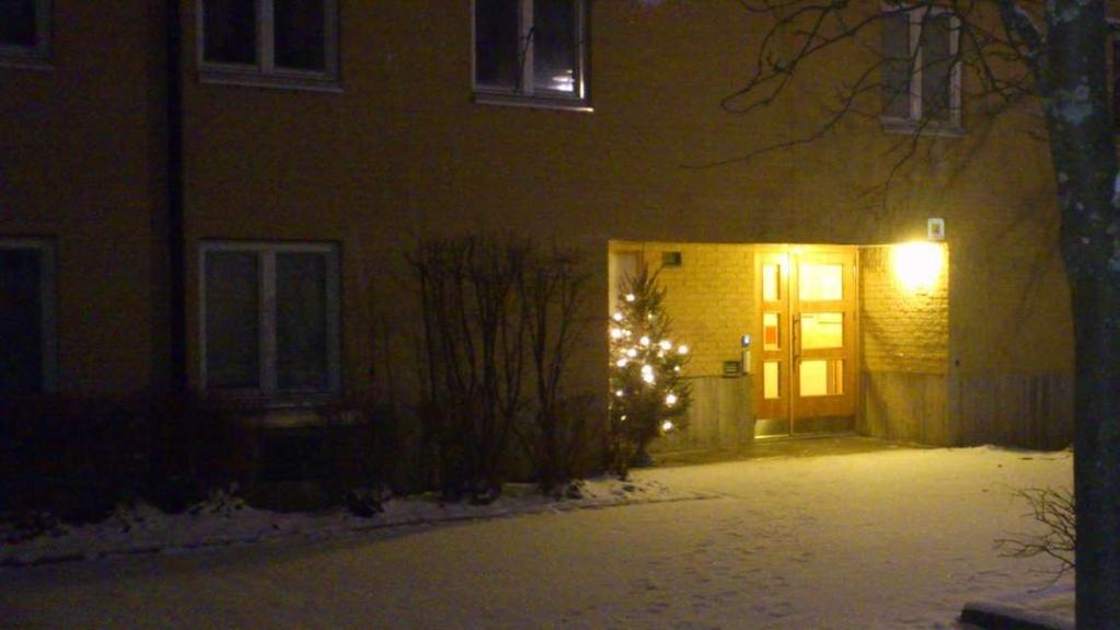 17) FÖRSÄKRINGAR Föreningen har fastigheten försäkrad hos Brandkontoret. Medlemmarna skall teckna bostadsrättstillägg till sin hemförsäkring.