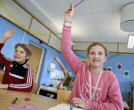 se/enoglaskolan Maria Söderlind, telefon 0171-62 53 90 Huvudman: Enköpings kommun Fjärdhundraskolan,