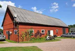 Förändringar: Huset har genomgått större förändringar mot 1900-talets slut (tak, fönster, ytterdörrar,