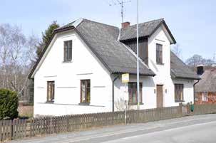 Resultatdel: Beskrivning och klassificering av enskilda fastigheter Adjunkten 1 (Landsvägen 53) Gunnarp Bostadshus i 1 1/2 plan Byggår: 1917. Tegelkonstruktion på betonggrund.