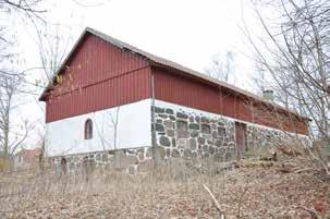 Borgen 25 (Mellbyvägen 13) Gunnarp Gråstensbyggnad, ladugård Byggår: 1911 Nyuppfördes efter brand. Ersatte tidigare ekonomibyggnad från 1860-talet.