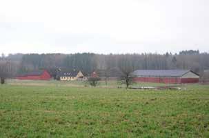 Slättaröd 1:9 (Slättaröd 425) Slättaröd Lantbruk med boningshus Bostadshus i ett plan med inredd vind Byggår: 1859 Sannolikt tegelkonstruktion.