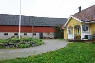 Stallänga Byggår: 1914 Övriga ekonomibyggnader Byggår: Framgår ej. Äldre än 1914. Gammal gårdsplats. K 4, M 3 Torup 1:42 (Torup 405) Torup Lantbruk med boningshus Torup 1:14 och 1:18 m fl.